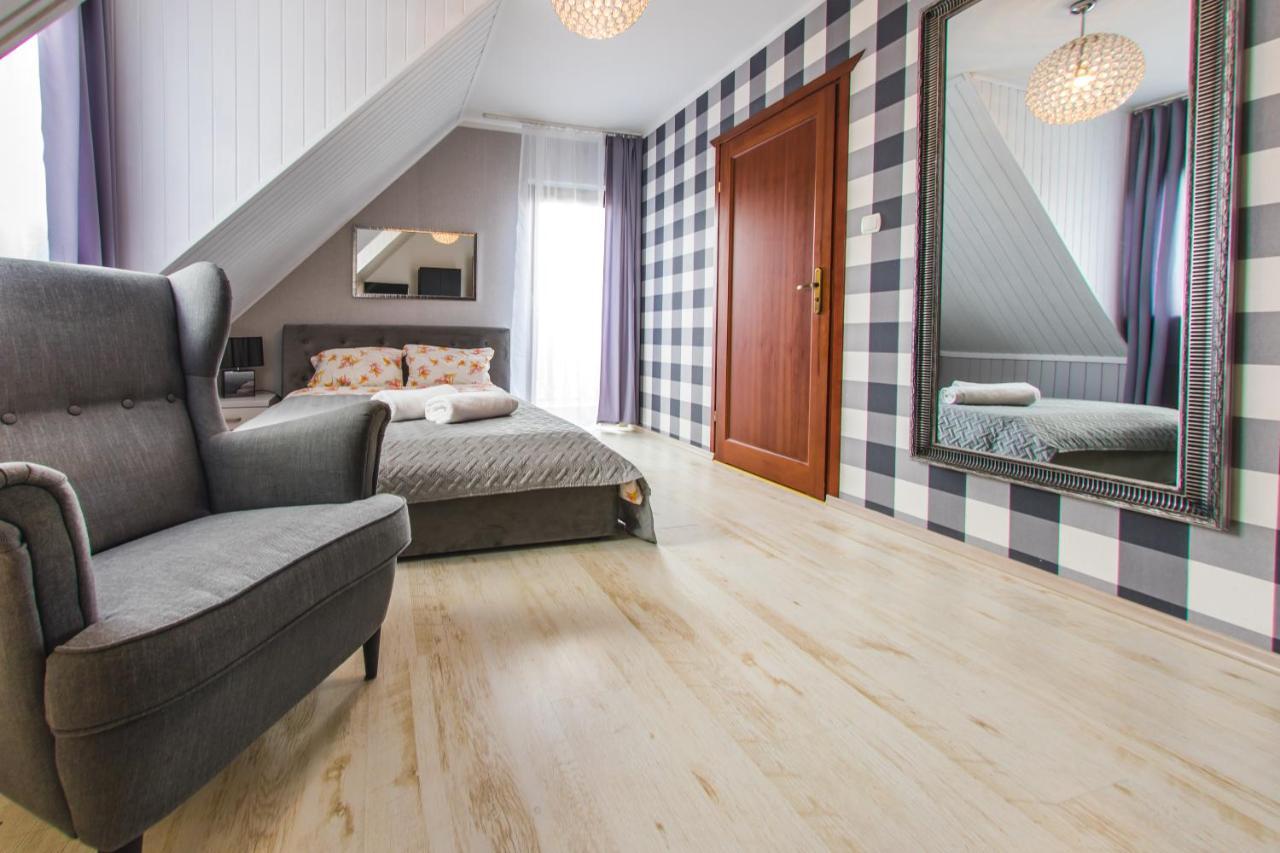Апартаменты Gosciniec Pod Lipa Миколайки Экстерьер фото