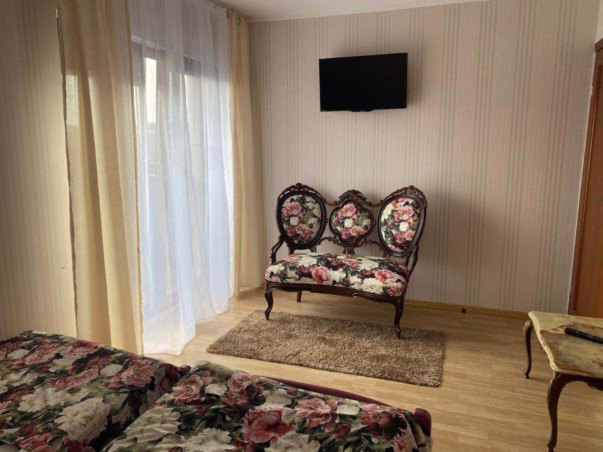 Апартаменты Gosciniec Pod Lipa Миколайки Экстерьер фото