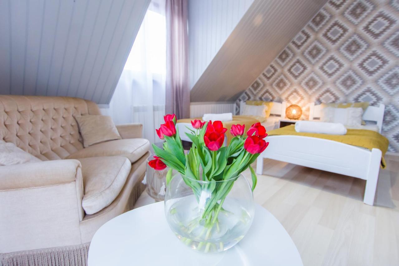 Апартаменты Gosciniec Pod Lipa Миколайки Экстерьер фото