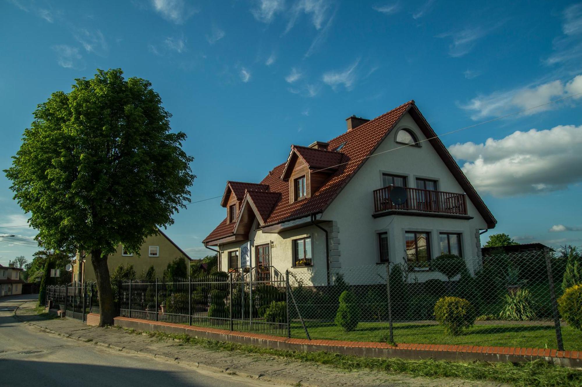 Апартаменты Gosciniec Pod Lipa Миколайки Экстерьер фото