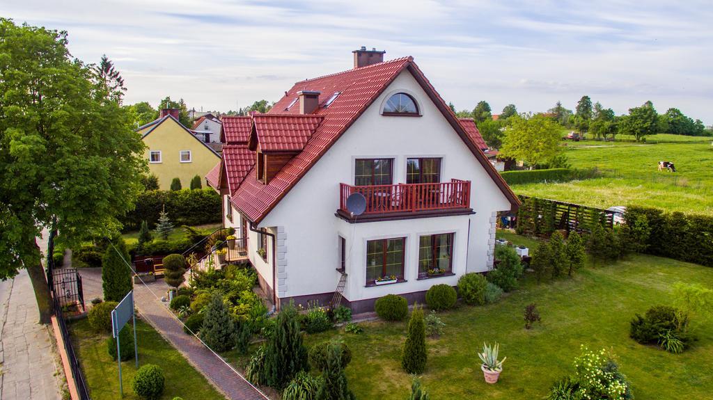 Апартаменты Gosciniec Pod Lipa Миколайки Экстерьер фото